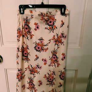 White Flower Long skirt!!!